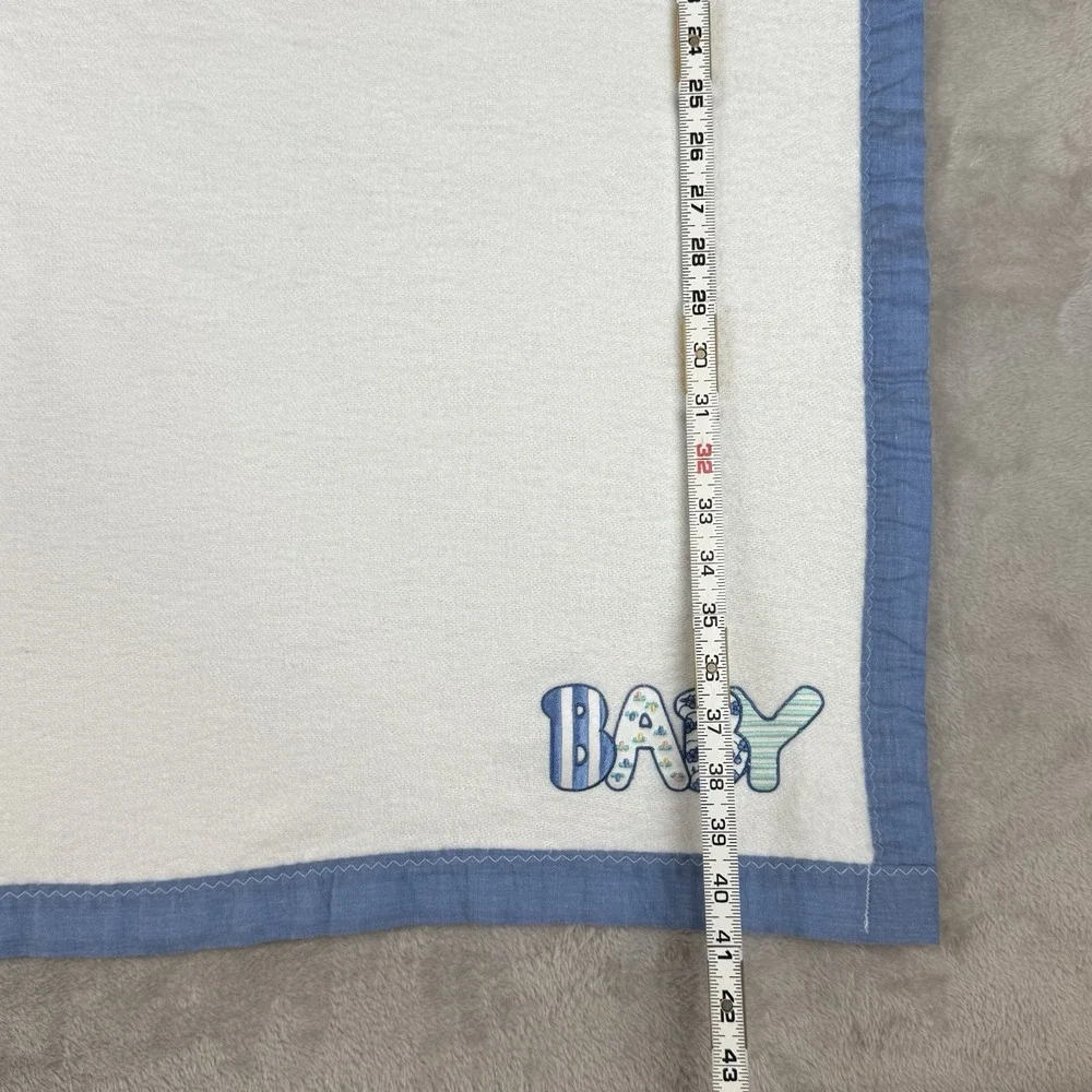 Vtg White Acrylic Blue Trim Applique Embroidery Baby‎ Blanket Floral USA Nursery